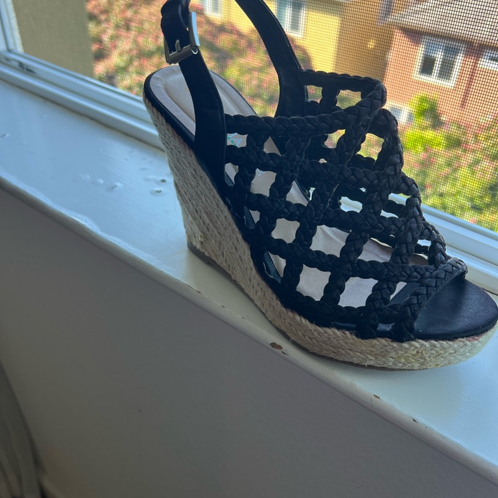 Wedge sandals